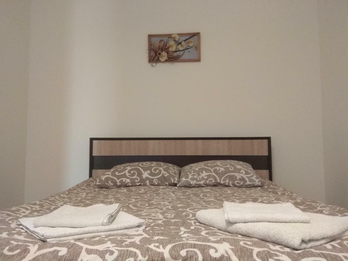 Затишна Квартира Apartamento Rivne Exterior foto
